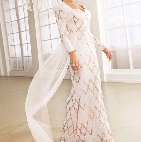 Baby Pink, Contrast Sequined,  Draped, Sweetheart Neck, Mermaid Maxi Gown - Picture 6 of 11